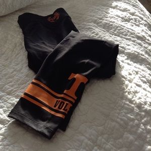 Pink Victoria Secret Tennessee Leggings.